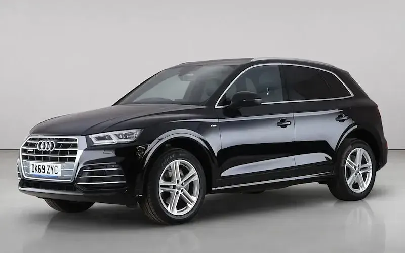 Used Audi Q5 S-Line 190 HP (139 kW) 2019 Black SUV