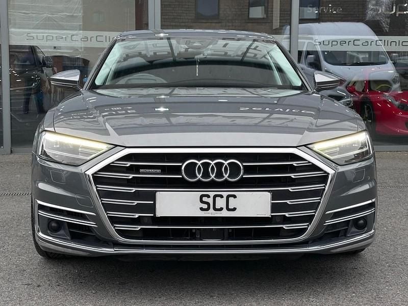 Usado Audi A8 2018 Gris Berlina