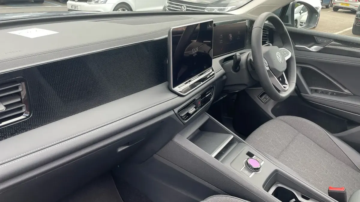 Used VW Tiguan Match 204 HP (150 kW) 2025 Silver SUV