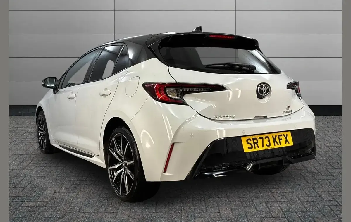Usado Toyota Corolla Sport 138 HP (101 kW) 2023 Other Citadino
