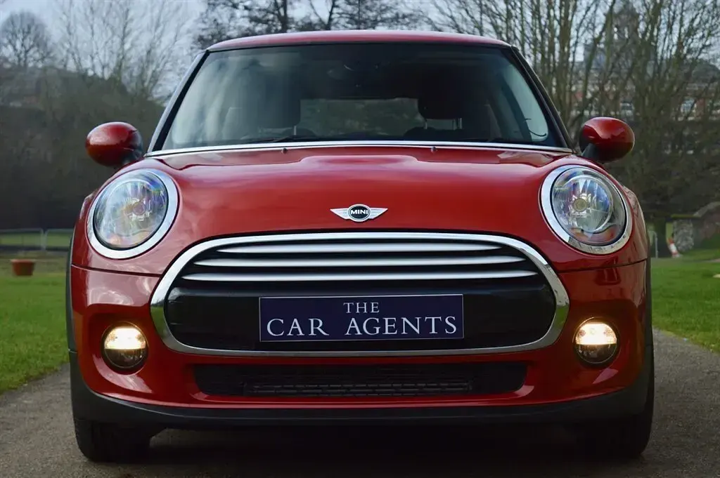 Used Mini Cooper Pepper 134 HP (98 kW) 2014 Red Hatchback