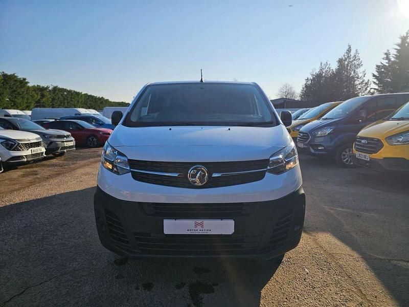Used Vauxhall Vivaro 100 HP (73 kW) 2023 White MPV