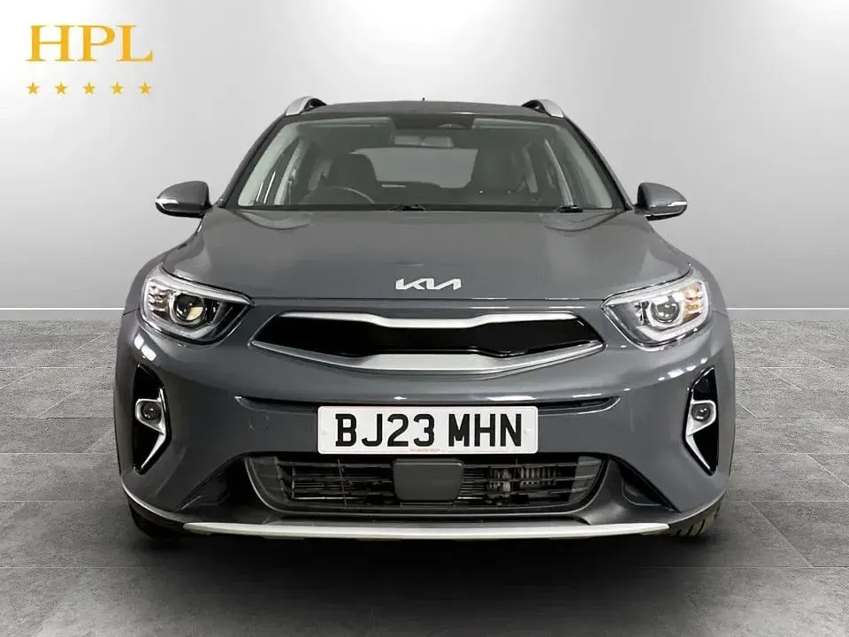 Used Kia Stonic 99 HP (72 kW) 2023 Grey SUV