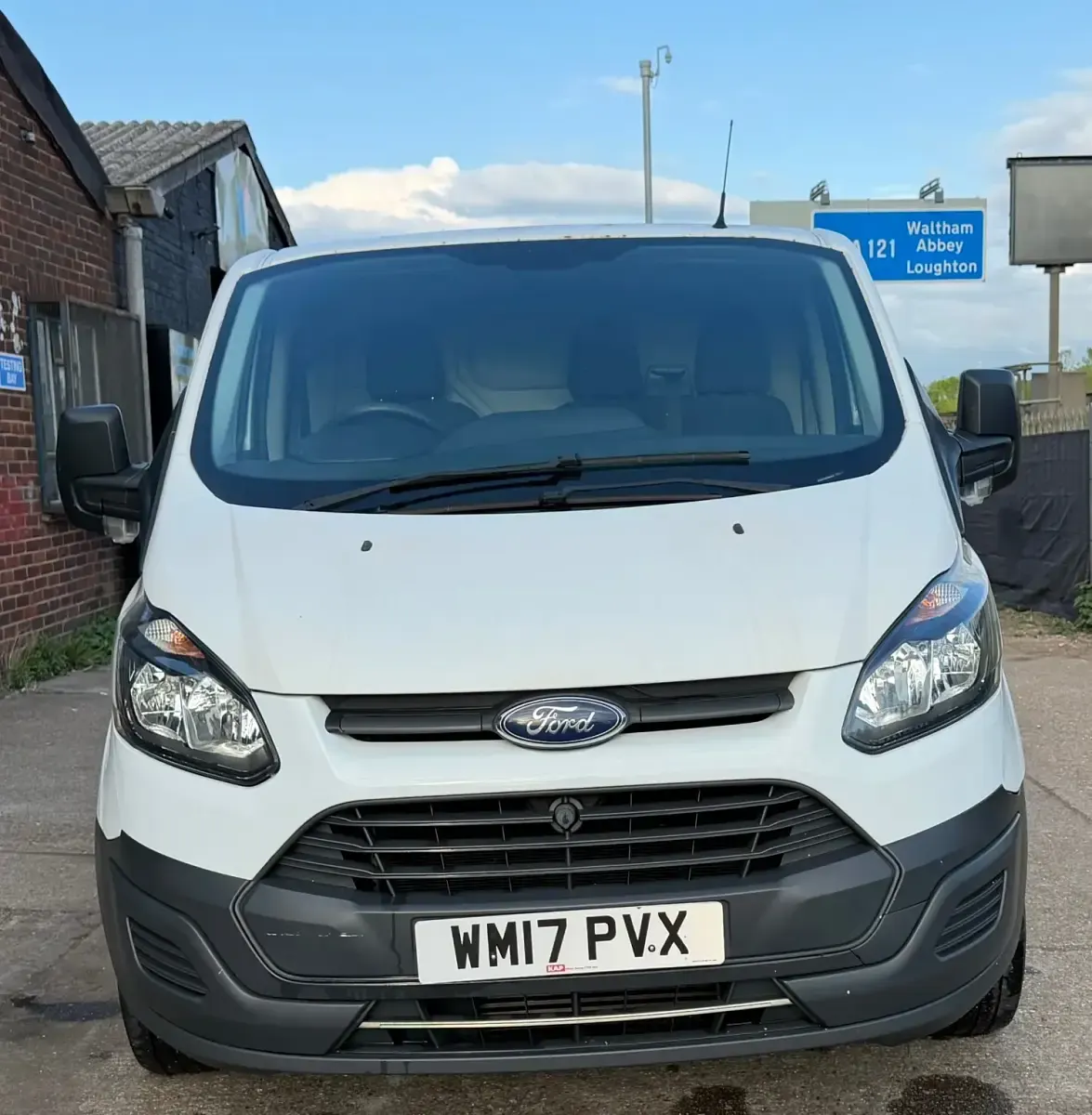 Używany Ford Transit Custom 105 KM (77 kW) 2017 Biały Van