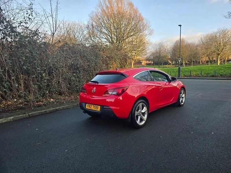 Used Vauxhall Astra GTC SRi 2013 Red Hatchback