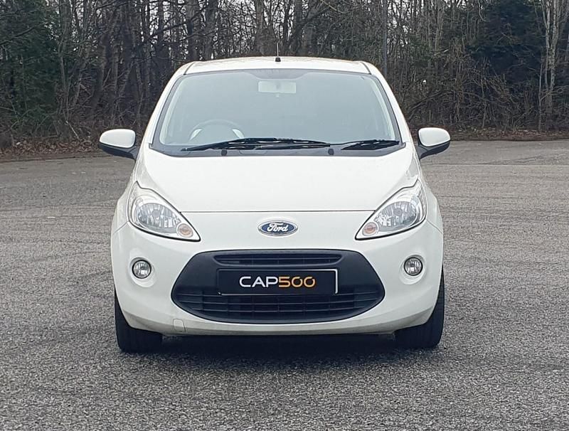 Usado Ford Ka Zetec 69 HP (50 kW) 2010 Branco Citadino