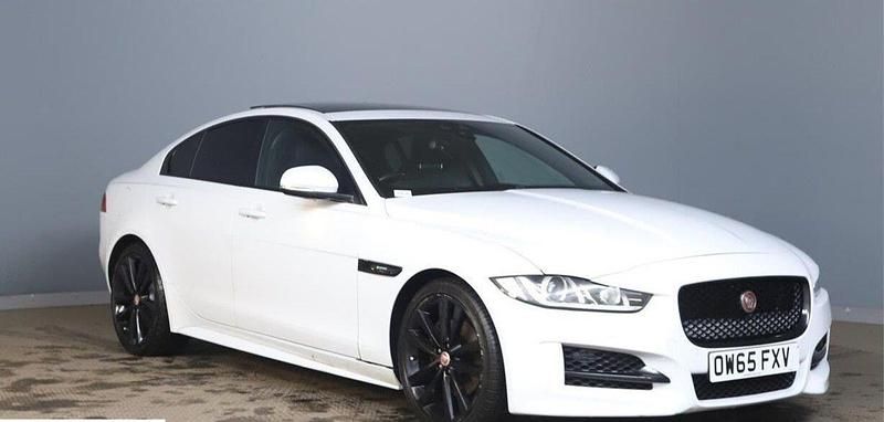 Used Jaguar XE R-Sport 2016 White Sedan