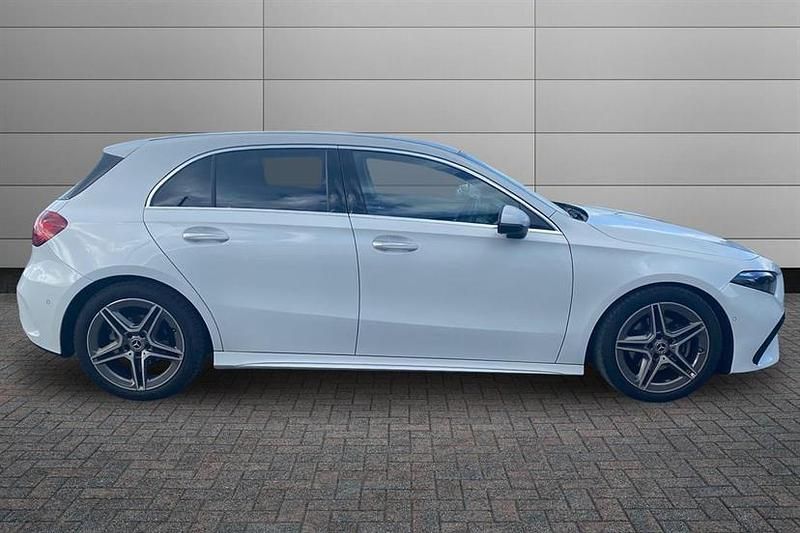 Used Mercedes A180 Executive 136 HP (100 kW) 2023 Digital white Hatchback