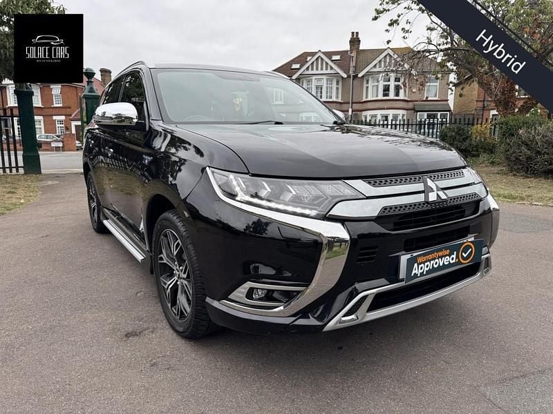 Black Used 2019 Mitsubishi Outlander P-HEV Estate | £13,999 (Fair price) - Image 1/4