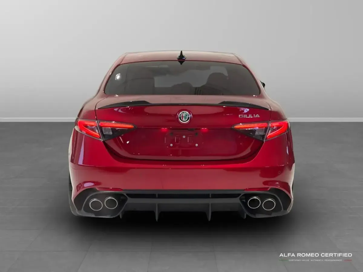 New Alfa Romeo Giulia Quadrifoglio 511 HP (375 kW) 2025 Red Sedan
