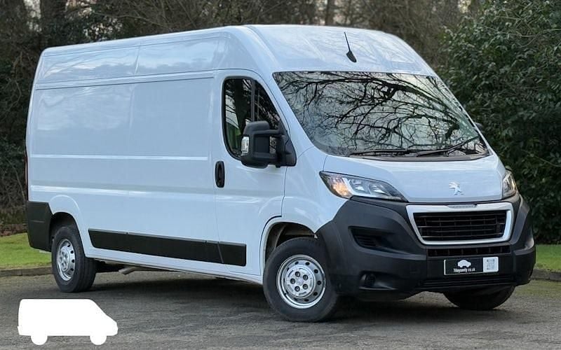 Used 2023 Peugeot Boxer Premium Van | £15,490 (Good price) - Image 1/2