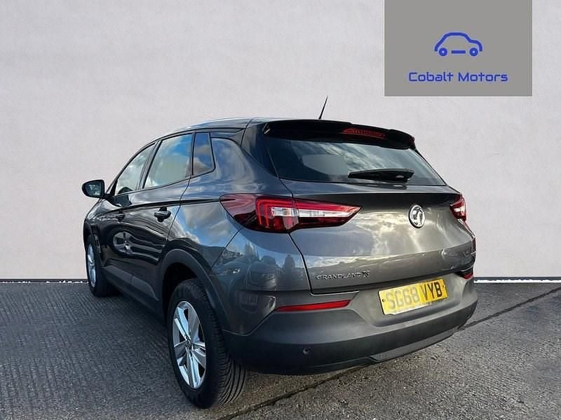 Used Vauxhall Grandland X S 130 HP (95 kW) 2019 Grey SUV