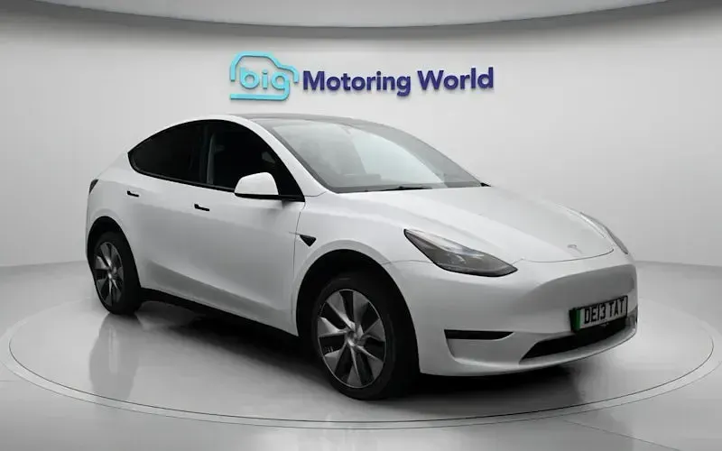 Used Tesla Model Y Long Range AWD 378 kW (514 HP) 2024 White SUV