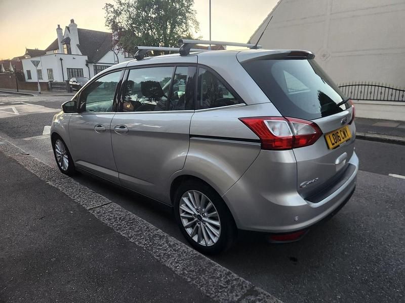 Used Ford Grand C-Max Titanium 125 HP (91 kW) 2016 Silver MPV