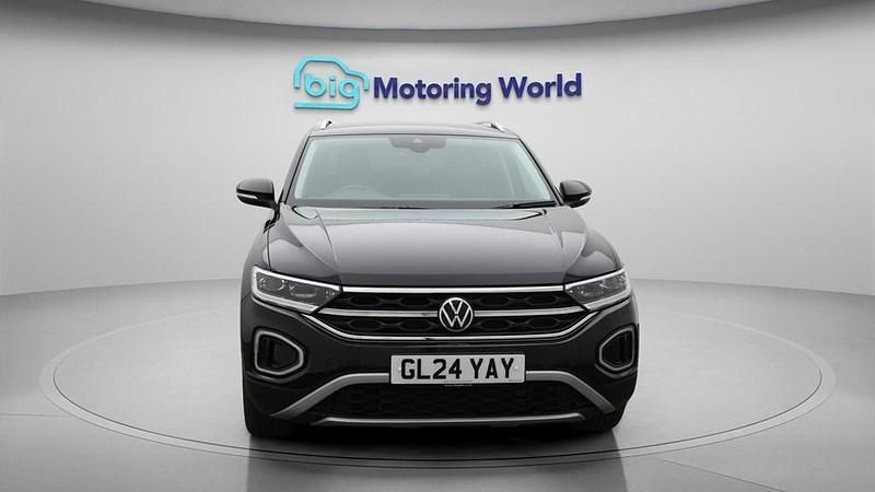 Used VW T-Roc Style 150 HP (110 kW) 2024 Black SUV