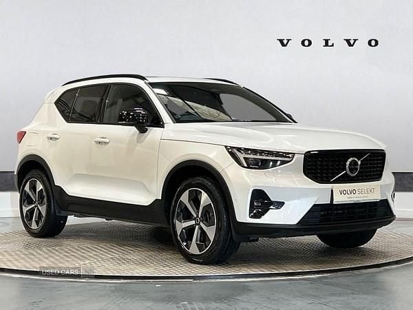 White Used 2024 Volvo XC40 Ultimate SUV | £31,990 (A bit pricey) - Image 1/3