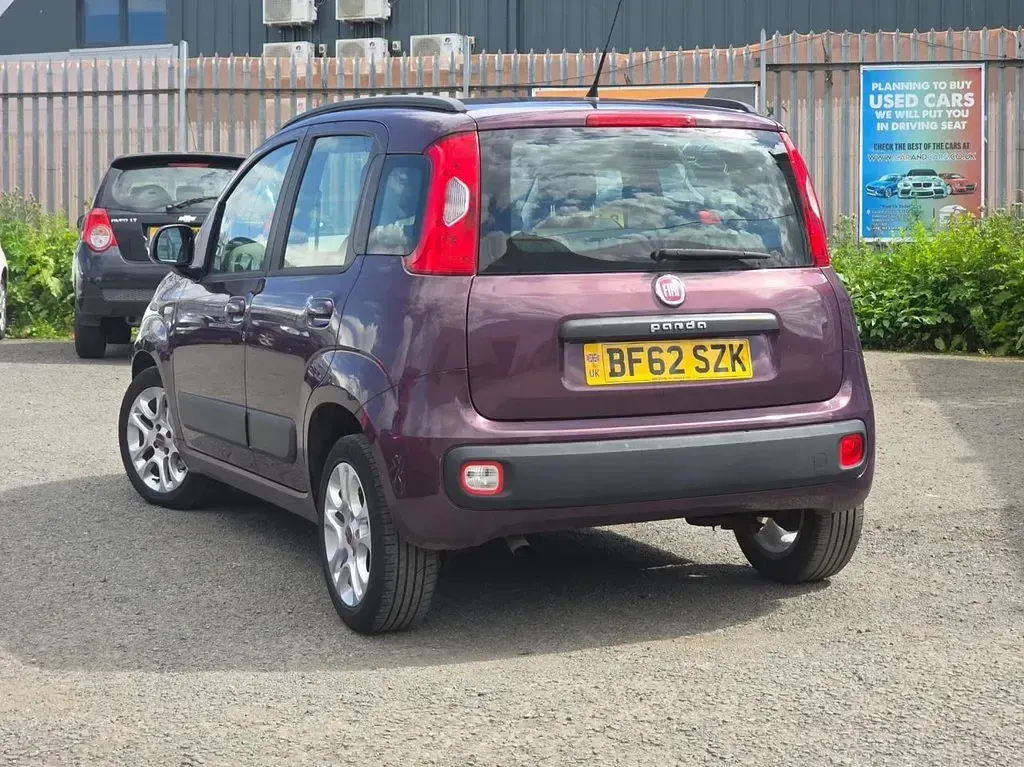 Used Fiat Panda Lounge 85 HP (62 kW) 2013 Purple Hatchback