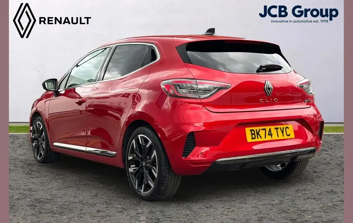 Used Renault Clio V Techno 143 HP (105 kW) 2024 Red Hatchback