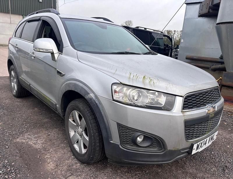 Second-hand Chevrolet Captiva LT 163 CP (119 kW) 2014 Argintiu SUV