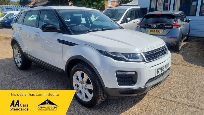 White Used 2018 Land Rover Range Rover evoque SE SUV | £10,995 (Fair price) - Image 1/3