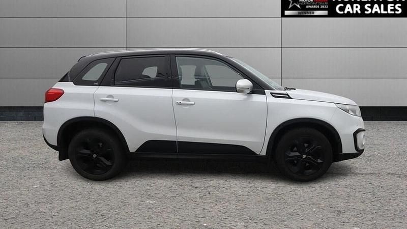 Used Suzuki Vitara 140 HP (102 kW) 2018 White SUV