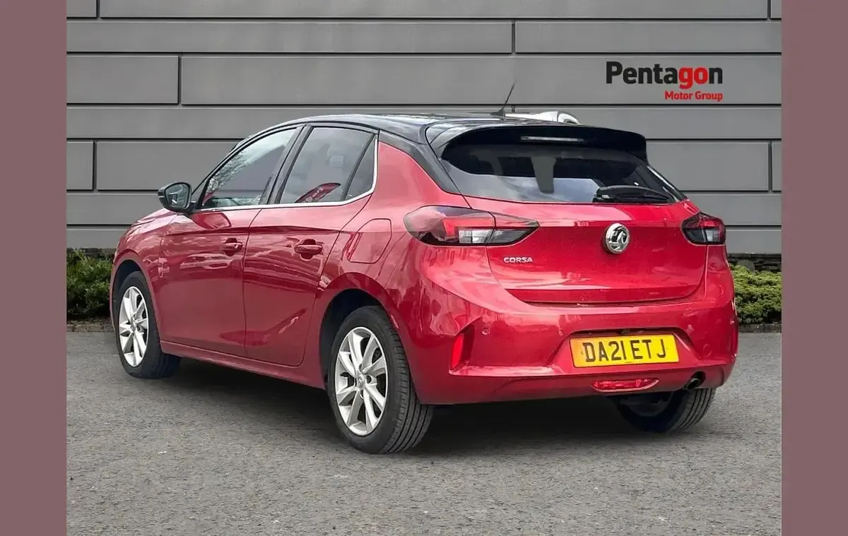 Used Vauxhall Corsa Elite 99 HP (72 kW) 2021 Red Hatchback