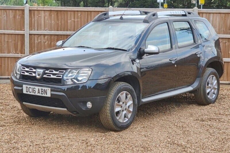 Black Used 2016 Dacia Duster Lauréate SUV | £5,300 (Fair price) - Image 1/1