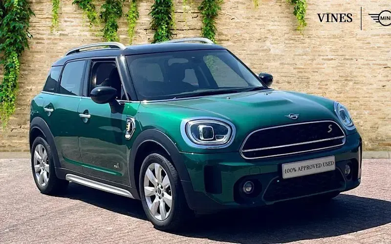 Used Mini Cooper S Classic 220 HP (161 kW) 2022 Hatchback
