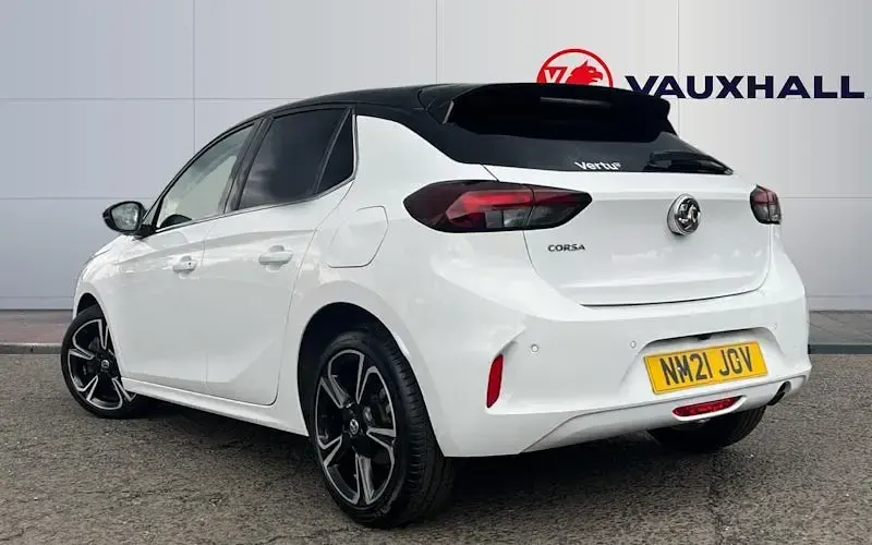 Używany Vauxhall Corsa Elite 101 KM (74 kW) 2021 Biały Hatchback