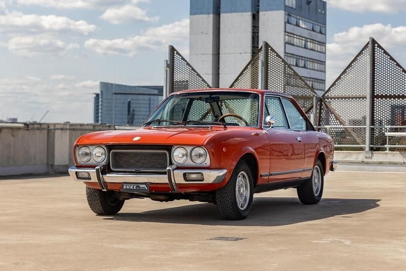 Red Used 2016 Fiat 124 Spider Cabriolet | £17,750 - Image 1/4
