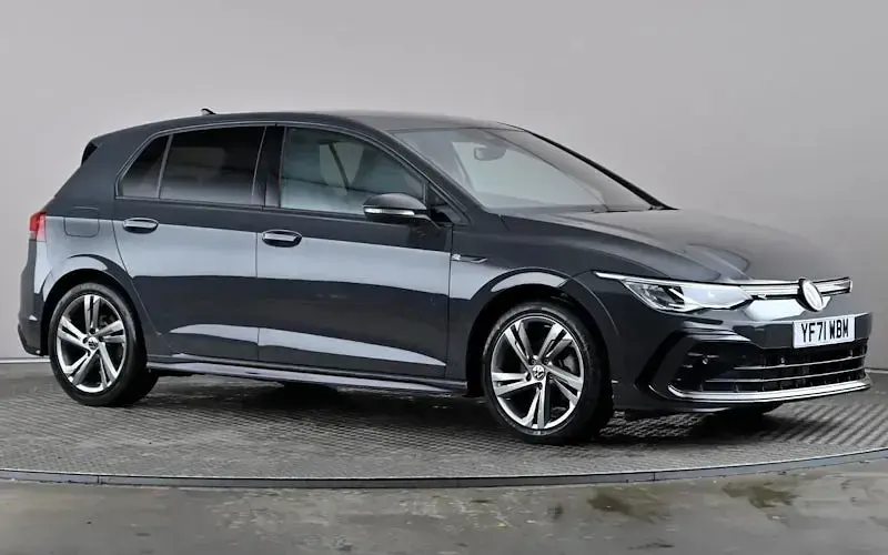 Używany VW Golf VIII R-line 131 KM (96 kW) 2024 Hatchback