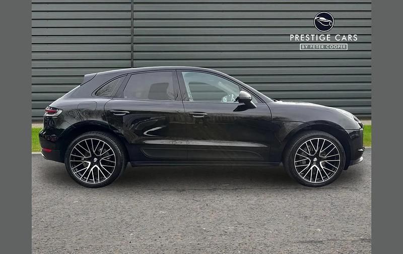 Used Porsche Macan S 348 HP (255 kW) 2019 Black SUV