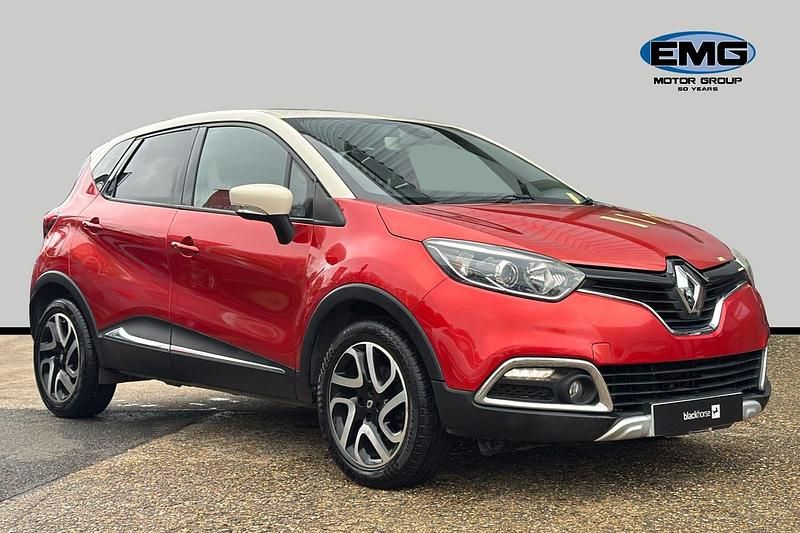 Red/cream Used 2016 Renault Captur Signature SUV | £8,395 (Fair price) - Image 1/3