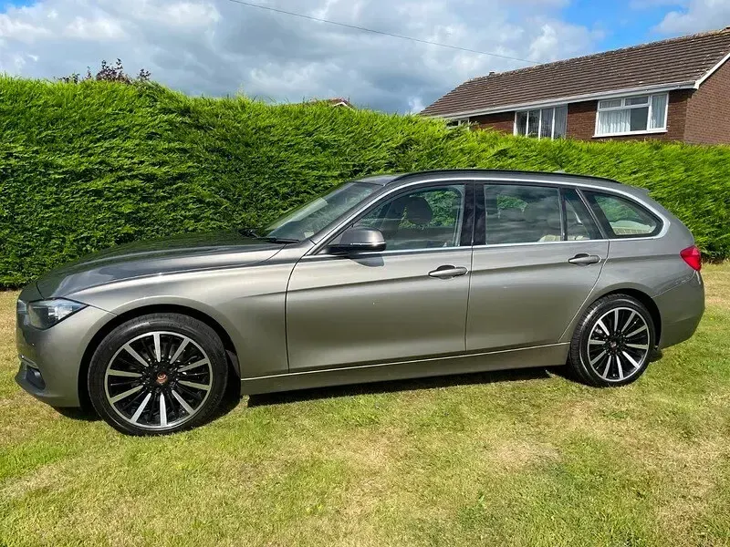 Used BMW 320 Luxury Line 2015 Bronze Estate