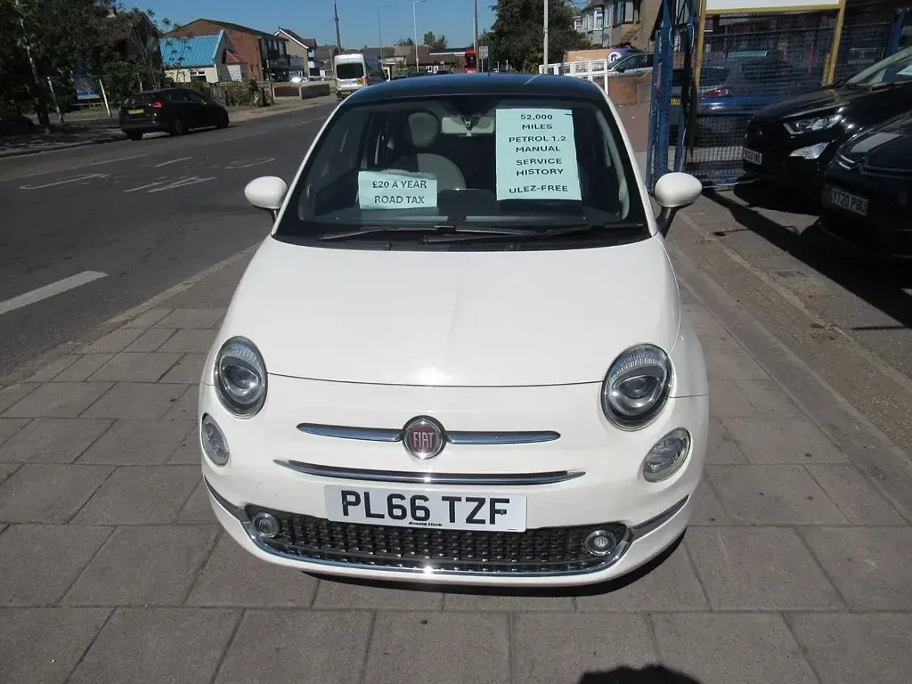 Used Fiat 500 Lounge 69 HP (50 kW) 2016 White Hatchback