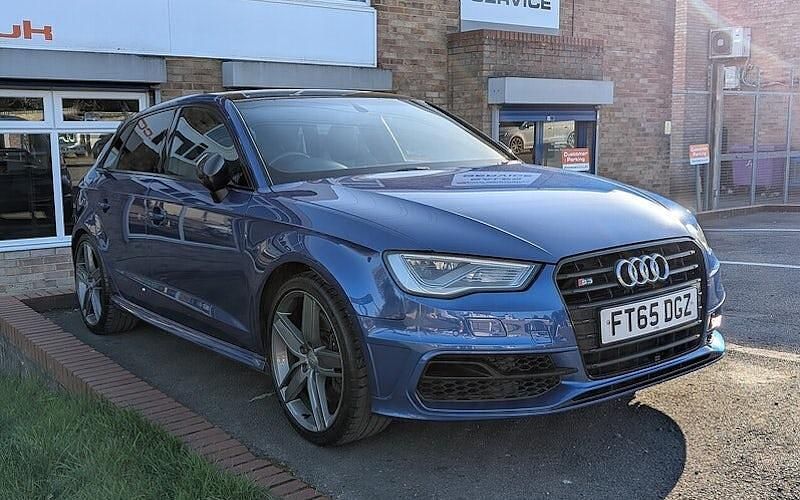 Used Audi S3 Sportback Design 300 HP (220 kW) 2016 Sepang blue Hatchback