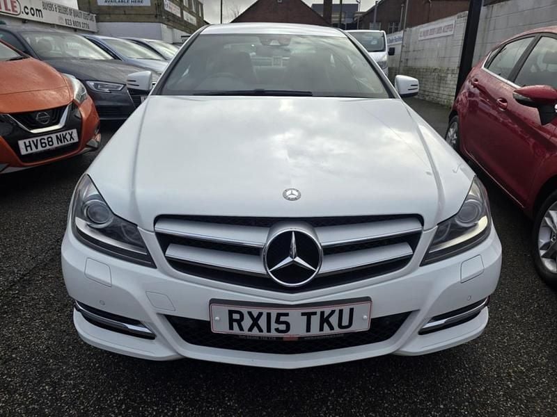 Used Mercedes C220 Executive 170 HP (125 kW) 2015 White Coupe