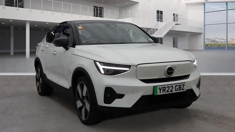 White Used 2022 Volvo C40 Ultimate SUV | £24,999 (Fair price) - Image 1/4