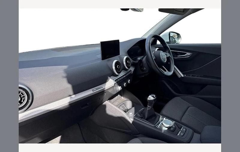 Used Audi Q2 Sport 150 HP (110 kW) 2022 White SUV