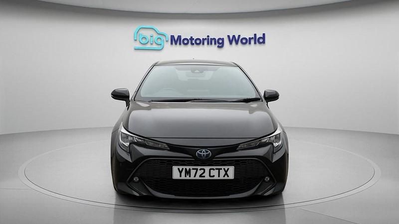 Used Toyota Corolla Design 140 HP (102 kW) 2022 Black Hatchback