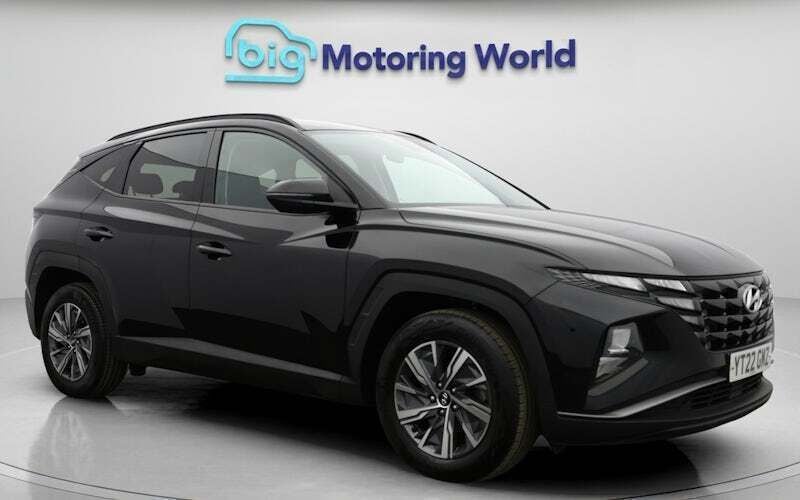 Black Used 2022 Hyundai Tucson SE SUV | £16,500 (Fair price) - Image 1/4