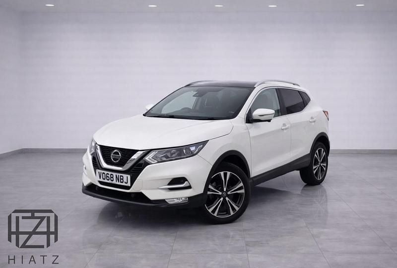 Used Nissan Qashqai N-Connecta 2018 White SUV