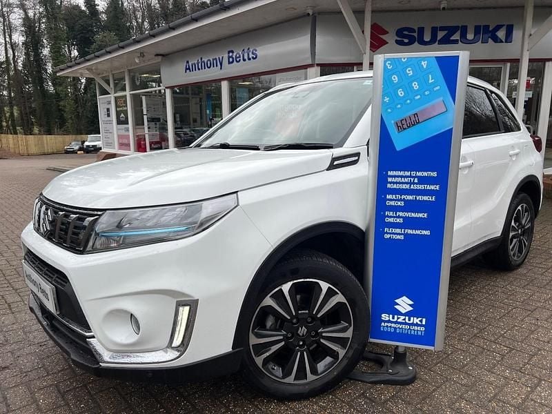 White Used 2022 Suzuki Vitara SZ5 Hatchback | £14,494 (Good price) - Image 1/2