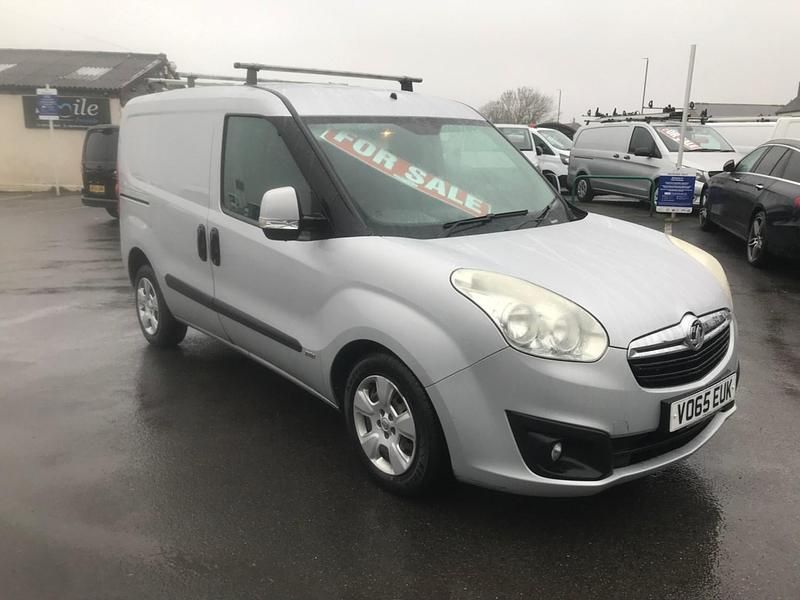 Used Vauxhall Combo Sportive 2015 Silver MPV