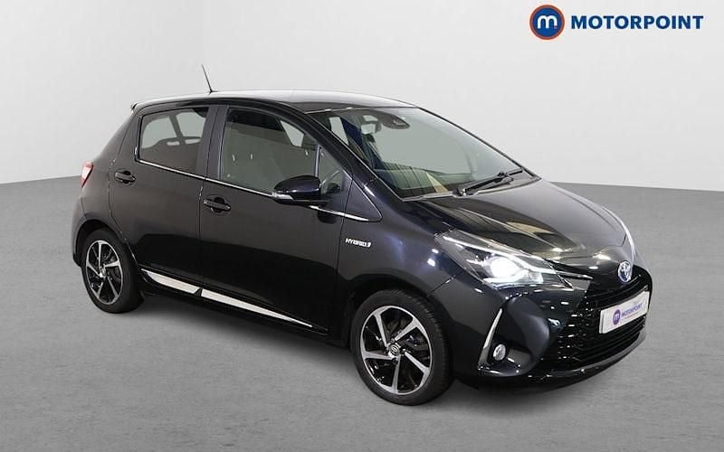Used 2020 Toyota Yaris Hybrid Hatchback | £13,099 (Good price) - Image 1/4