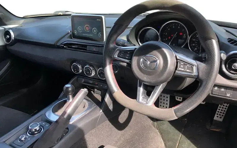 Used Mazda MX5 Inclusive 160 HP (117 kW) 2016 Silver Cabriolet