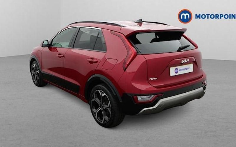 Used Kia Niro 182 HP (133 kW) 2023 Red SUV