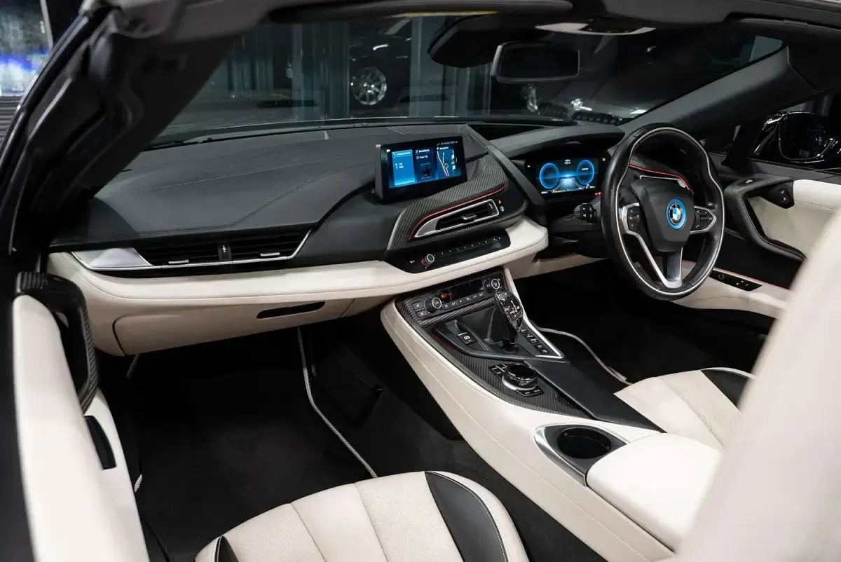 Used BMW i8 Performance 374 HP (275 kW) 2018 Grey Cabriolet