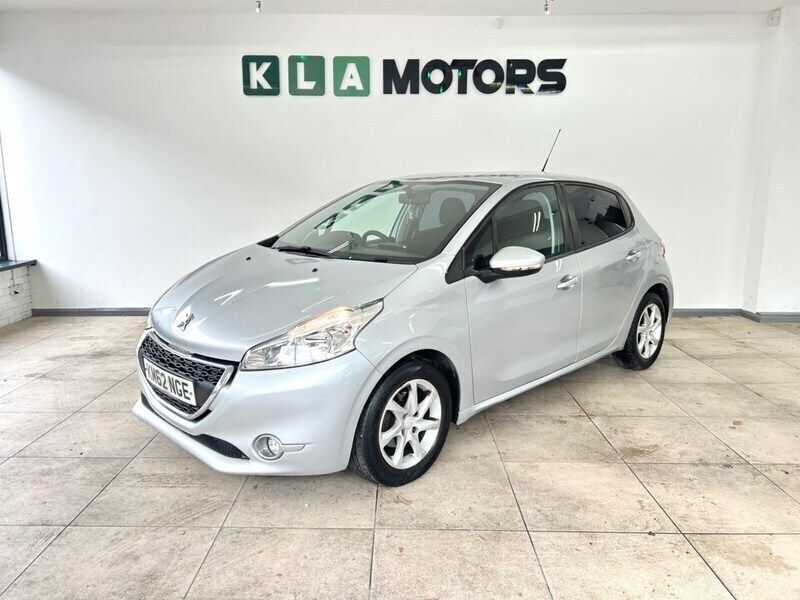 Silver Used 2012 Peugeot 208 Active Hatchback | £2,395 (Fair price) - Image 1/4