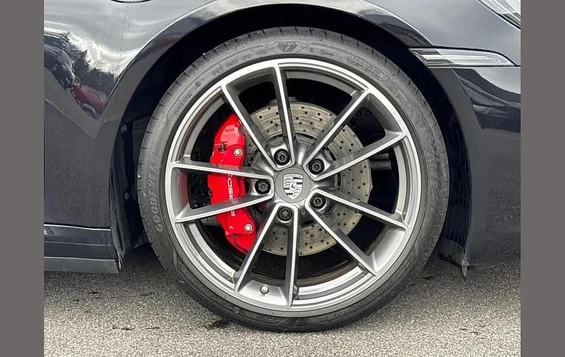 Used Porsche 911 444 HP (326 kW) 2019 Black Coupe